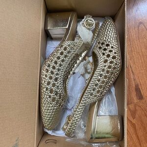 NWT Woven metallic sling back heels
